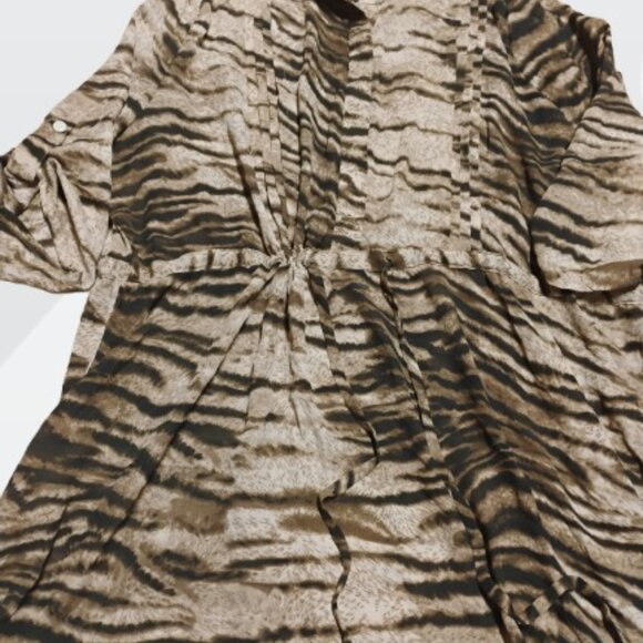 Dots Dress 👗 🧡 - Picture 2 of 9